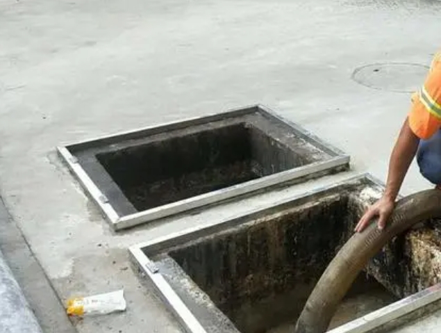 定城镇化粪池清理